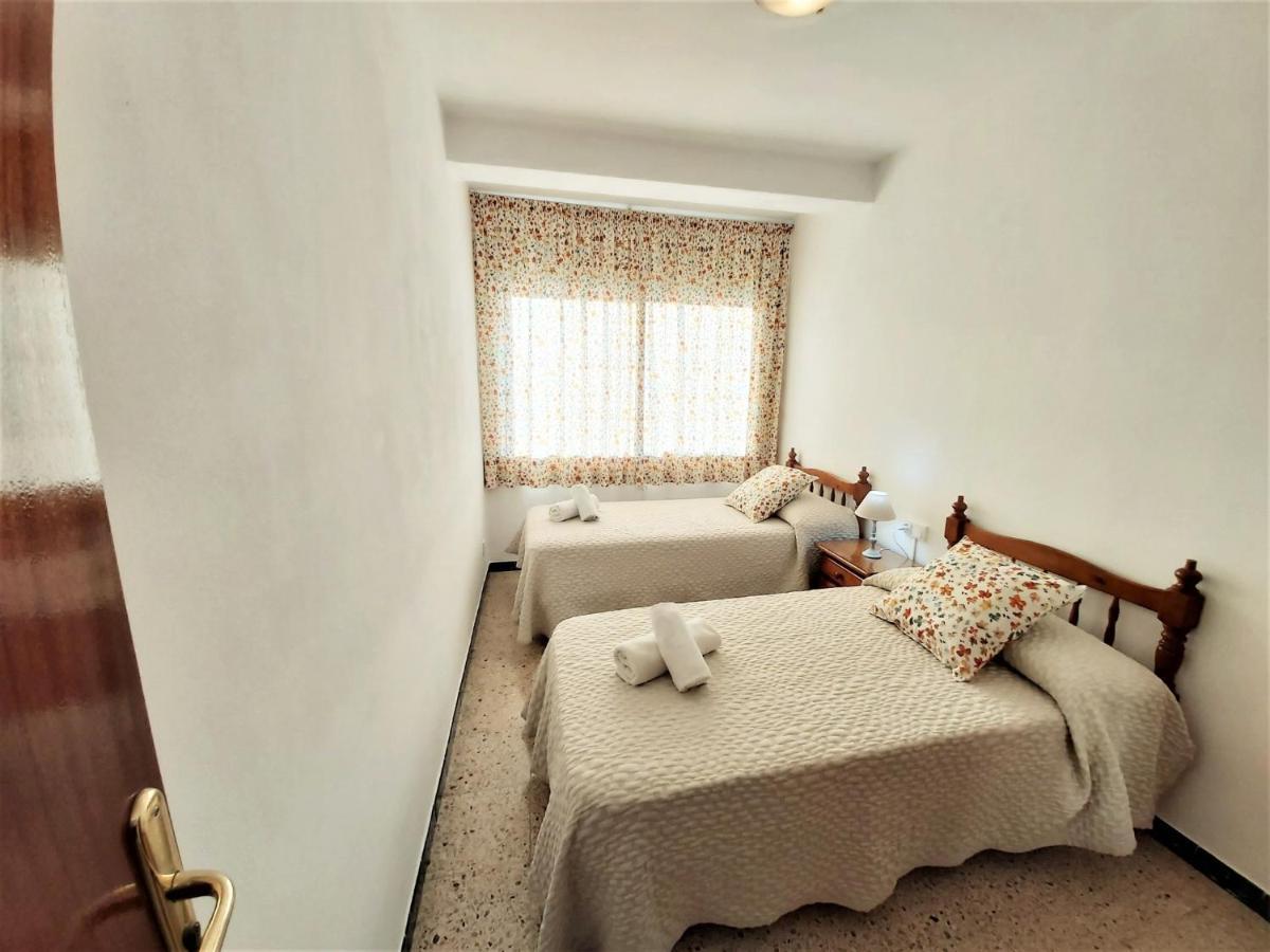 Diana Apartamento Con Terraza Muy Cerca Del Mar Pineda de Mar Exterior photo